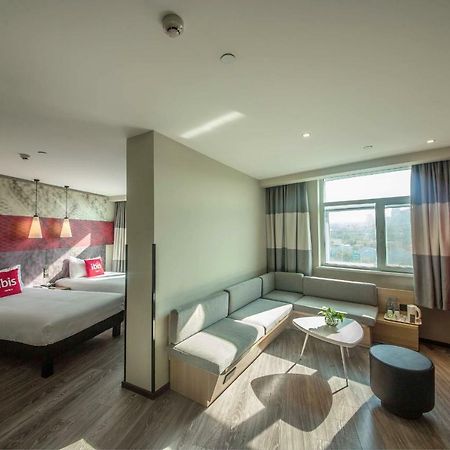 Ibis Urumqi Weixing Square Hotel Luaran gambar