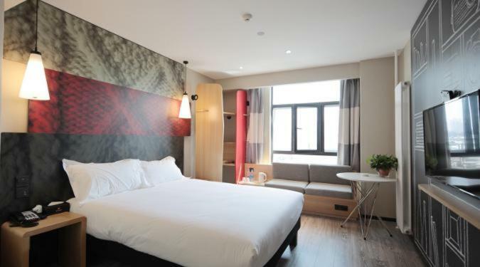 Ibis Urumqi Weixing Square Hotel Luaran gambar